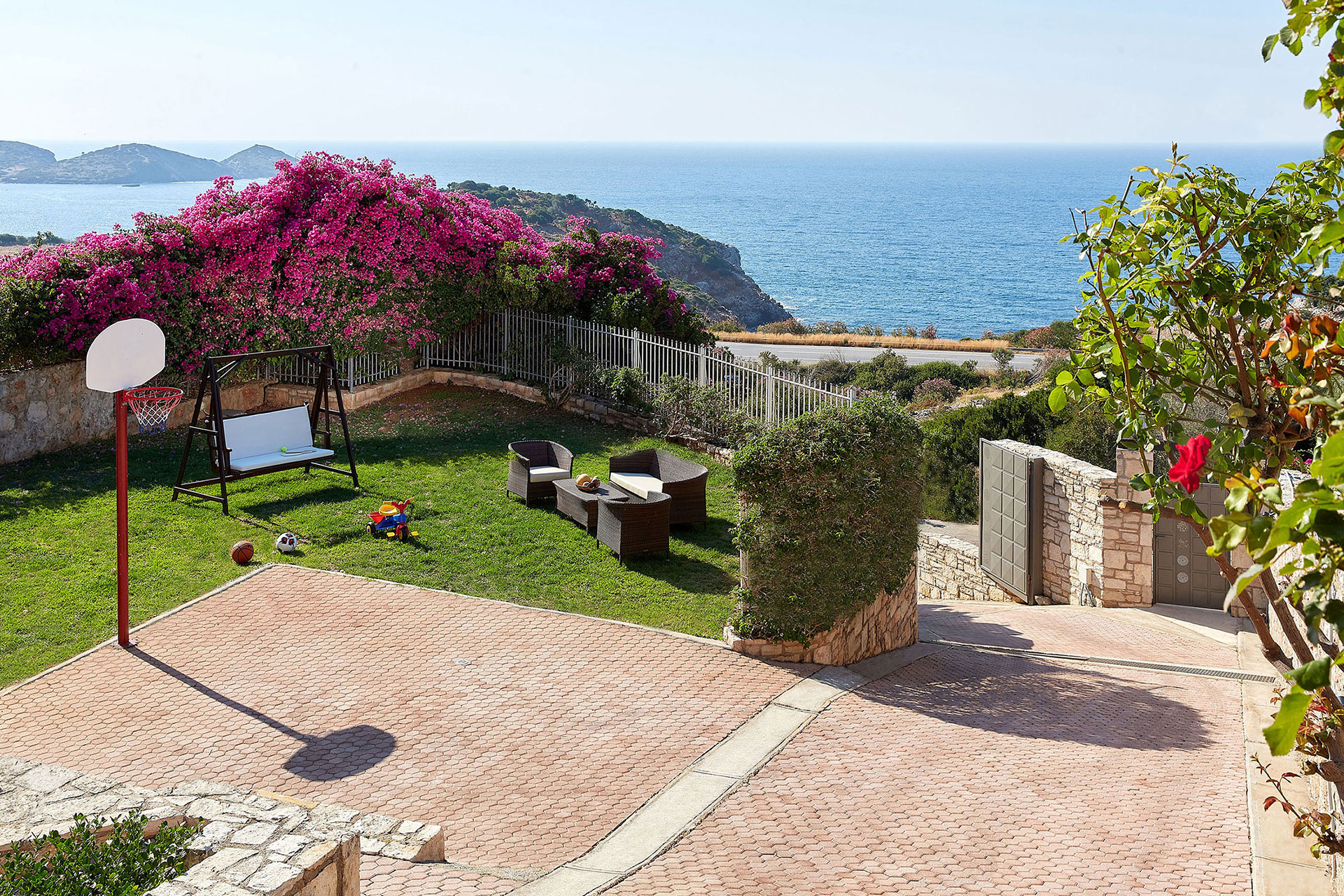 Okeanides Villas Crete Villa Dioni garden