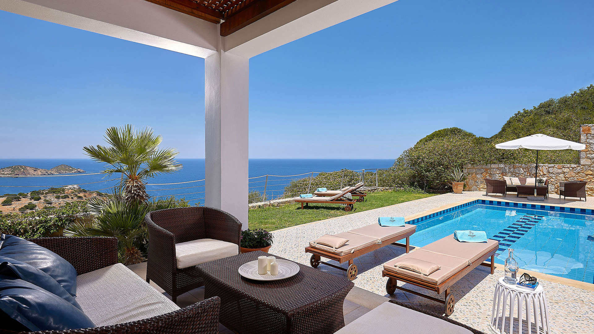 Okeanides Villas Crete Villa Electra garden with swimming pool