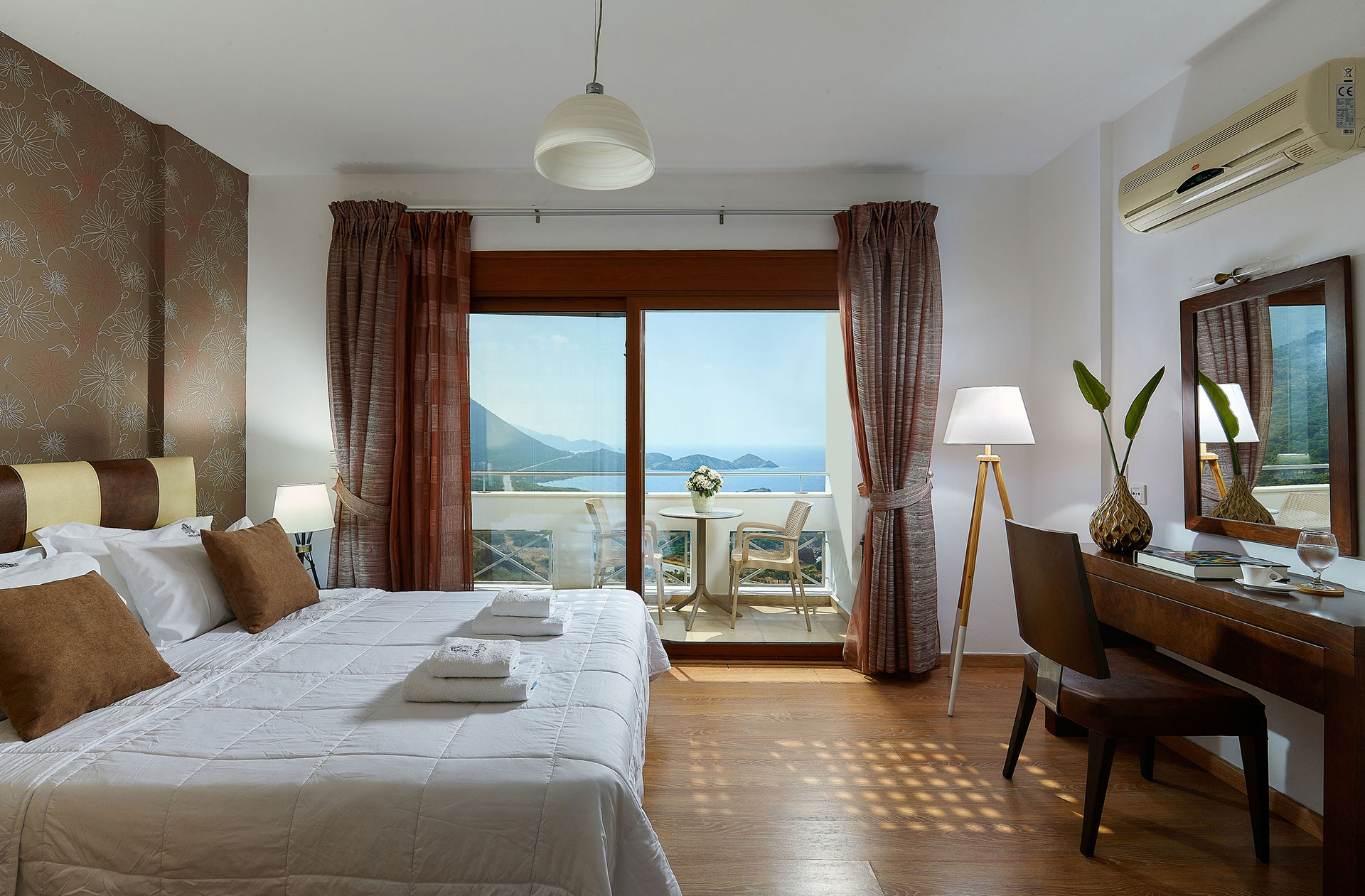 Okeanides Villas Crete Villa Electra master bedroom