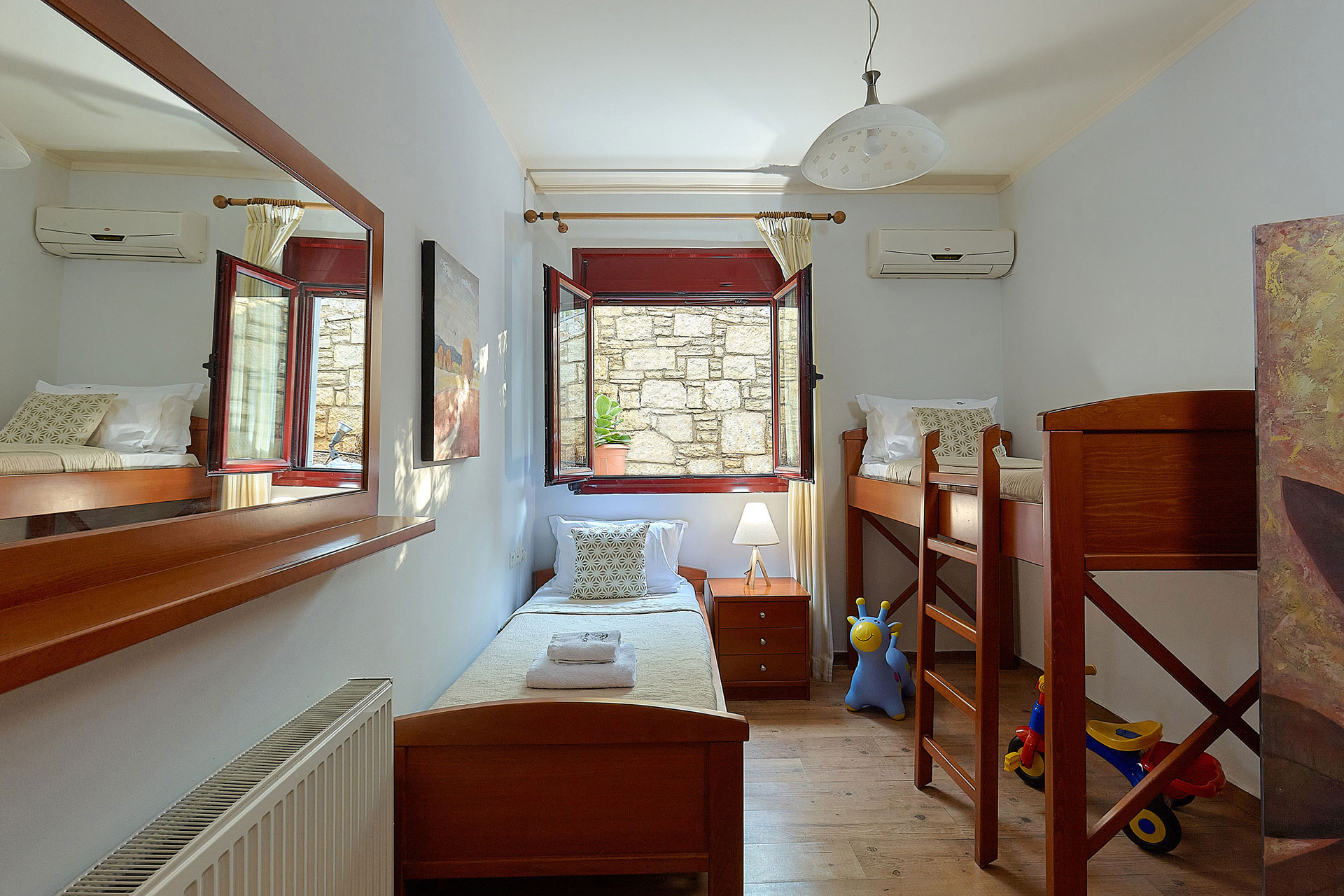 Okeanides Villas Crete Villa Dioni bedroom