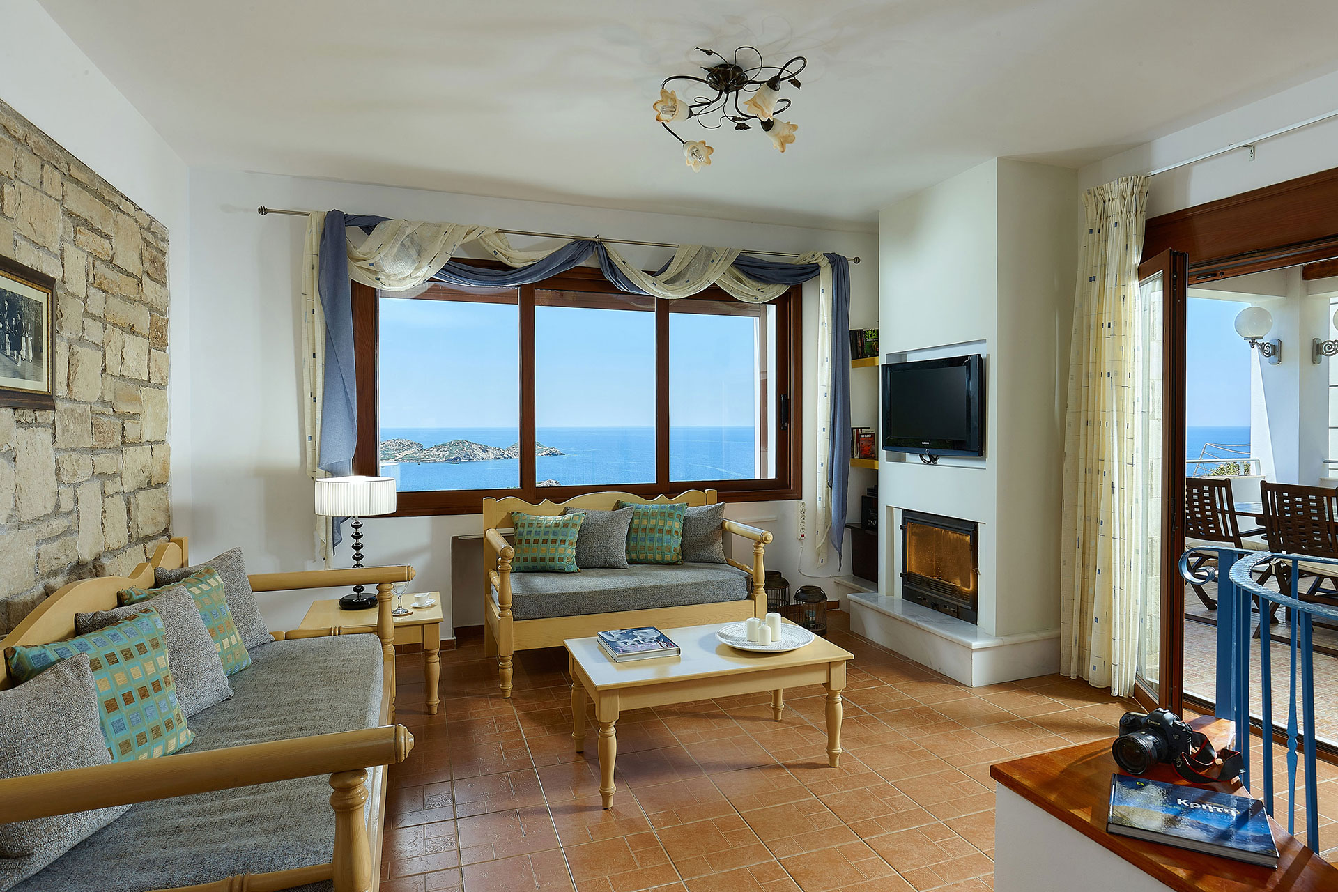 Okeanides Villas Crete Villa Kalypso living room
