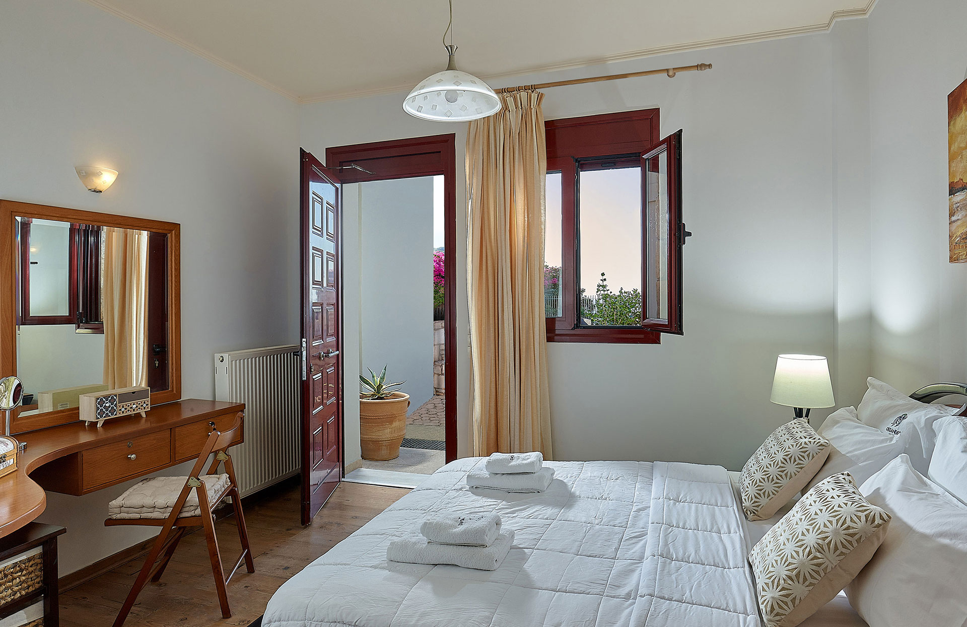 Okeanides Villas Crete Villa Dioni master bedroom